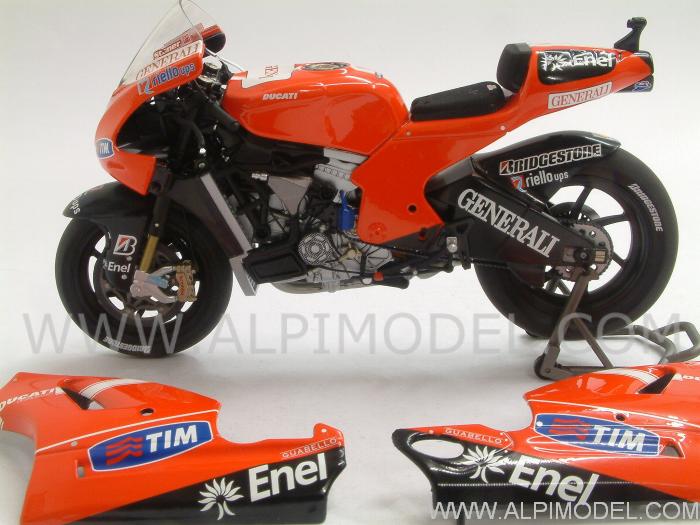 ミニチャンプス 1/12 ドゥカティ MotoGP 2010 C.ストーナー 【公式通販】