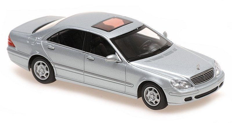 Mercedes S-Class (W220) 1998 (Silver) 'Maxichamps' Edition by minichamps