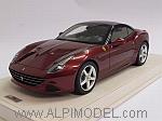 Ferrari California T 2014 closed (Rosso California)   with display case by MR COLLECTION.