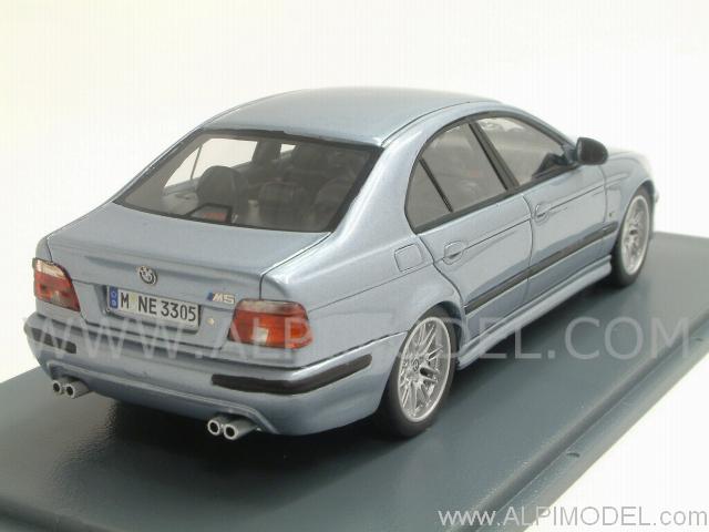neo BMW M5 (E39) (Light Blue Metallic) (1/43 scale model)