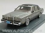 Lincoln Town Car 1982 (Grey Metallic)
