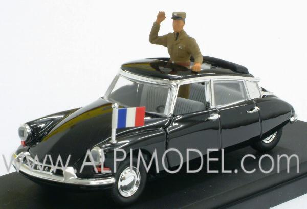 Citroen DS19 General Charles De Gaulle 1962 (with one figure) by rio