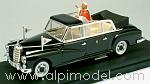 Mercedes 300 D limousine Pope John XXIII (with one figure)