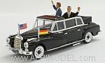Mercedes 300 Adenauer - Kennedy 63 (with two figures)